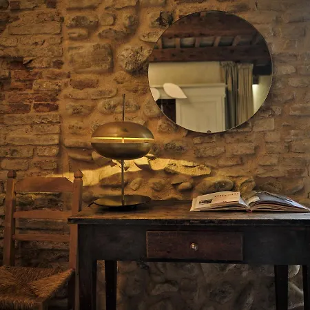 La Malvina ~5* Centro Storico~ Giardinetto Privato Santarcangelo di Romagna
